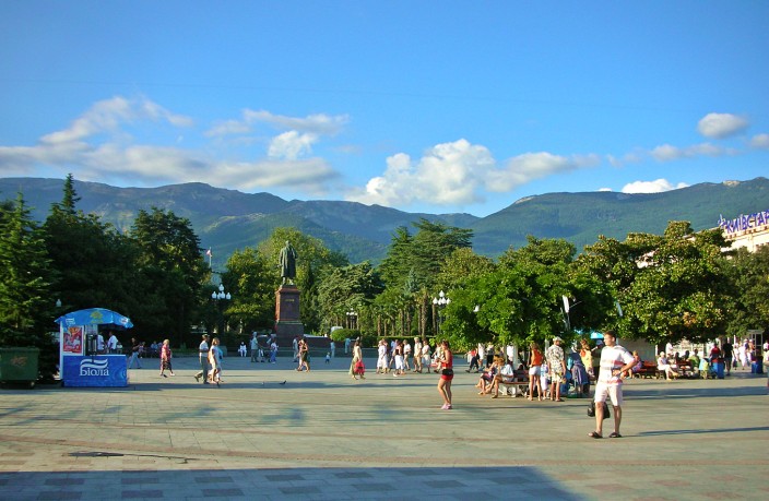 Plaza in Yalta